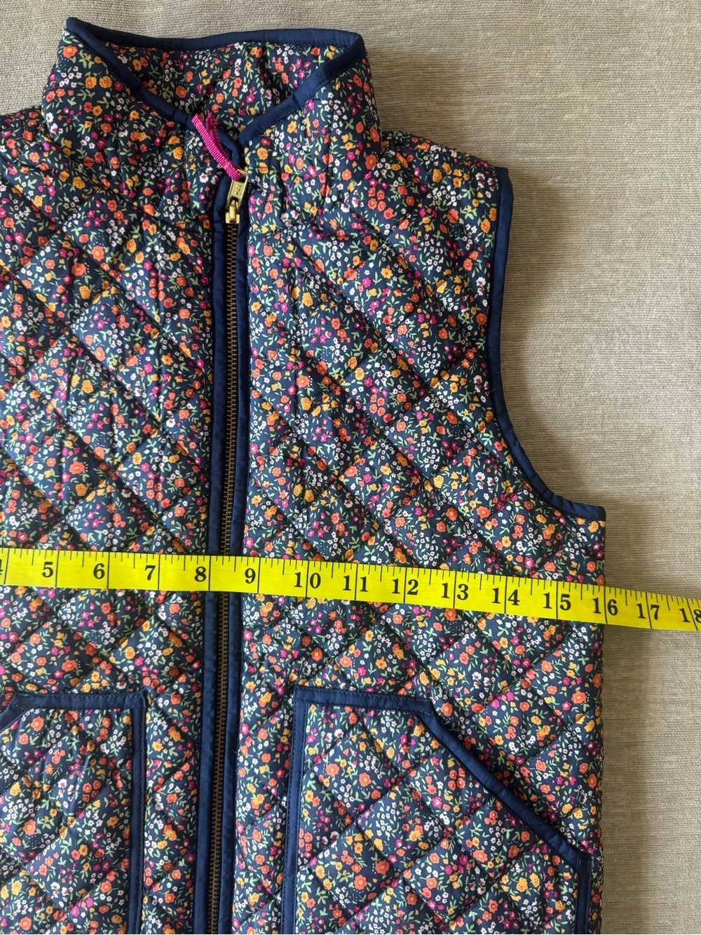 Crewcuts Girls Quilted Floral Puffer Vest Navy Multicolor Zip Front Pockets M